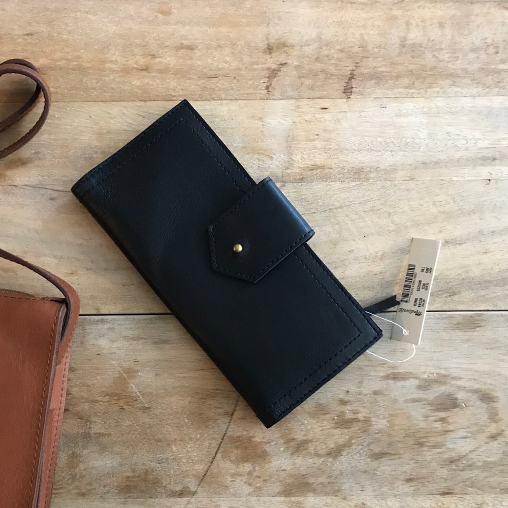 Madewell Post Wallet in Black